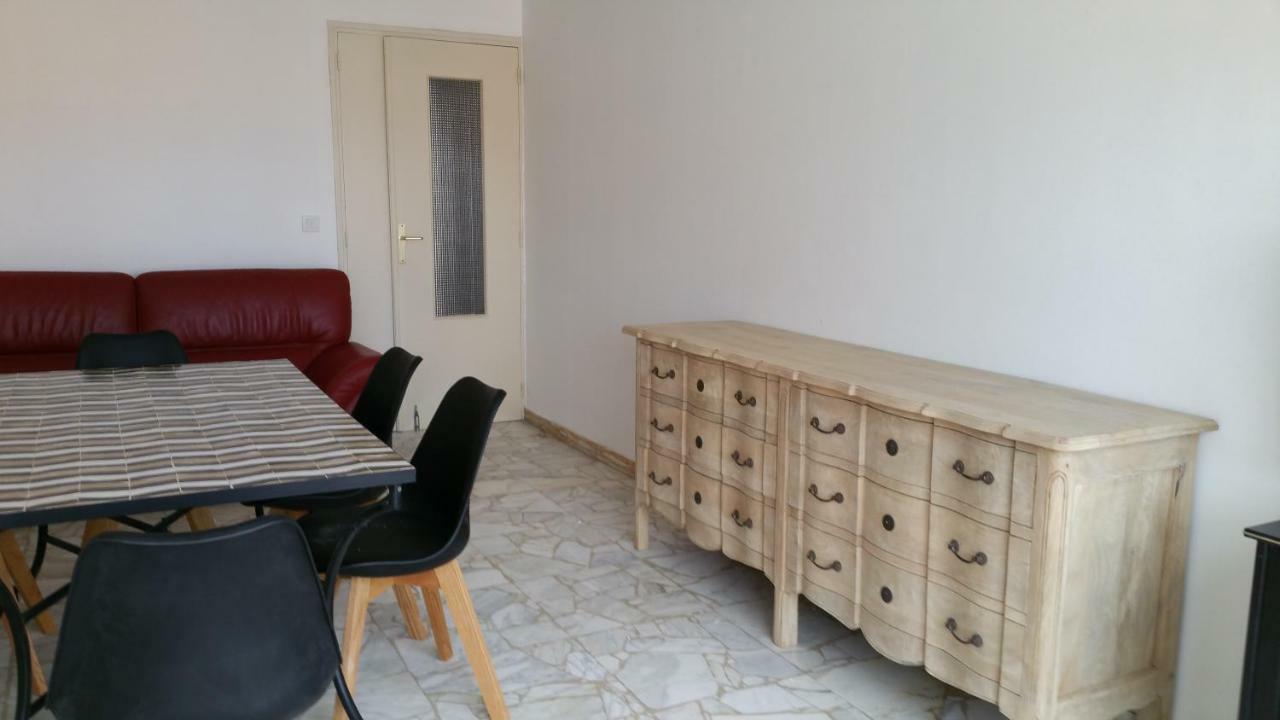 Les Jacinthes Apartamento Saint-Raphaël Exterior foto